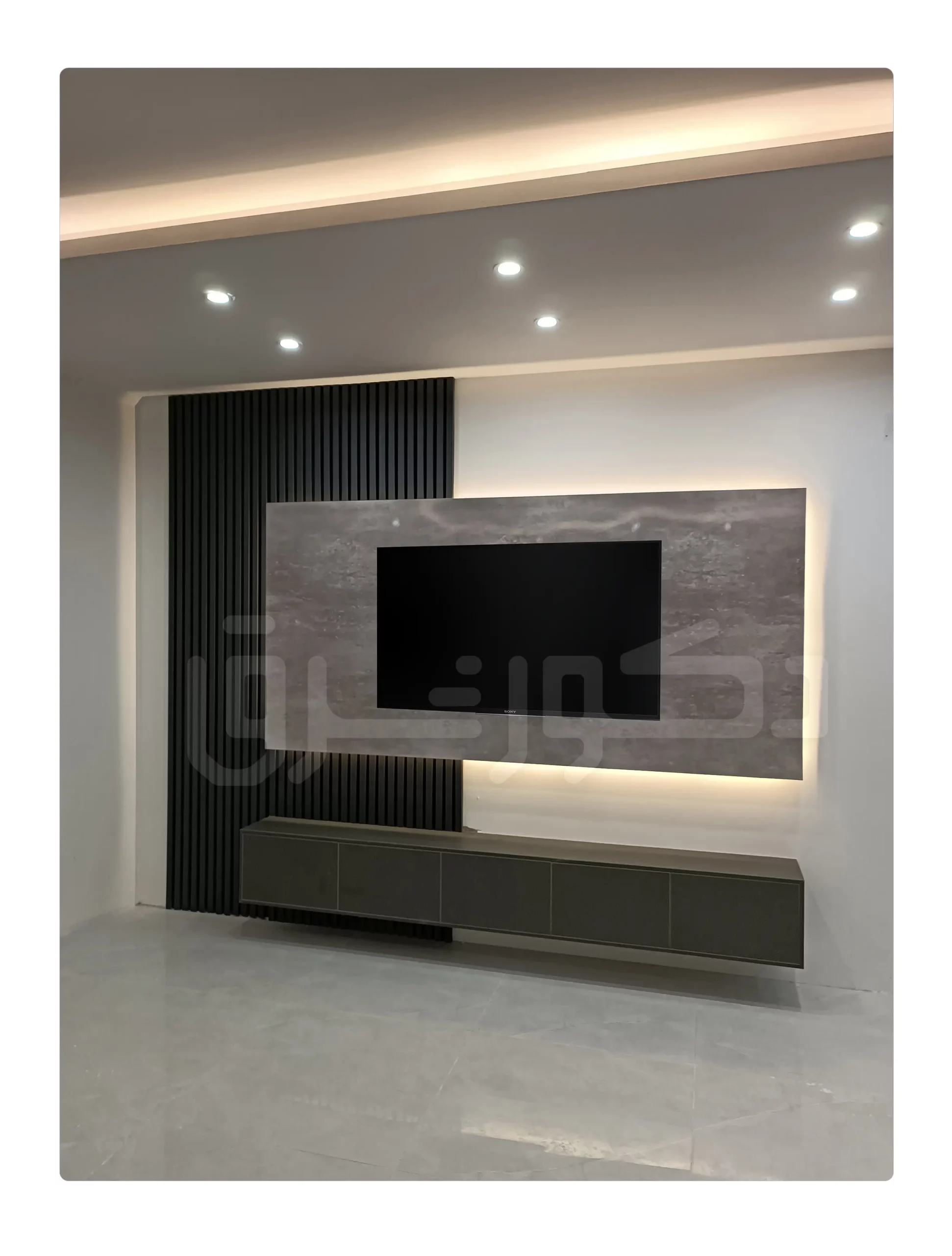 tv-wall-rich-black